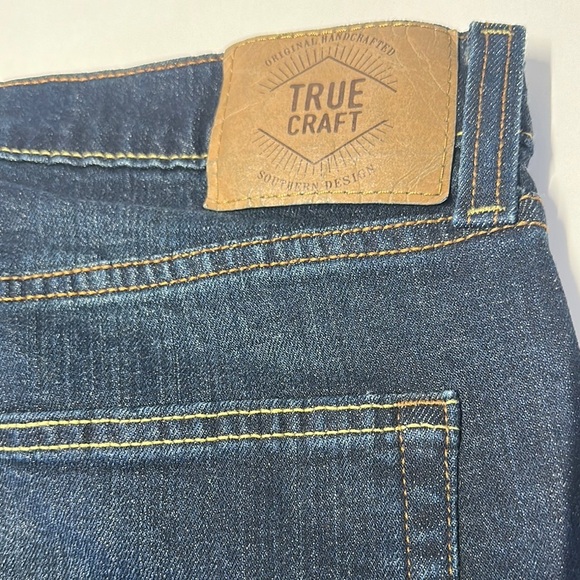 True Craft Blue Relaxed Jeans with Vintage Style - Picture 9 of 12